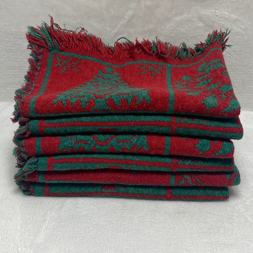 Set of 6 Red Green Tapestry Christmas Placemats Fringed Edges Reversible - Picture 8 of 12